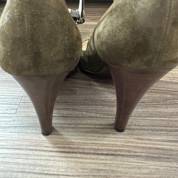 Marc Jacobs Green Suede Mary Jane  Pumps with Ankle Strap Size  6M - Picture 4 of 8